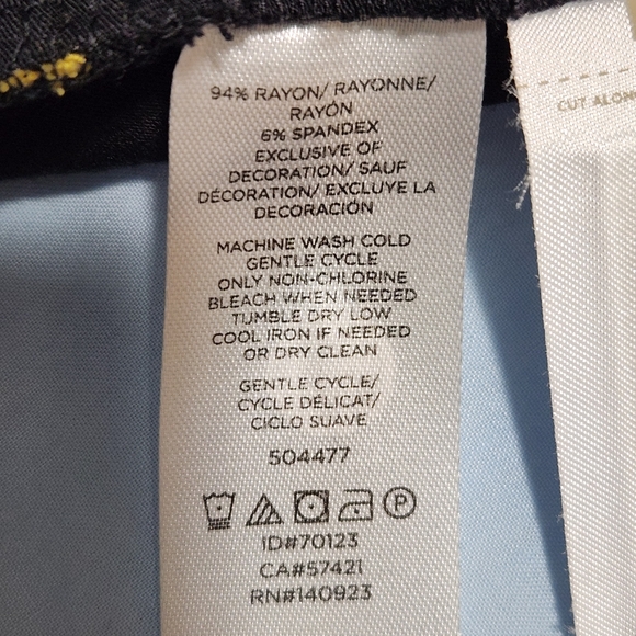 🆕️ LOFT Sleeveless Swing Dress - Picture 6 of 8